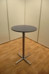 Värillinen baaripöydän kansi