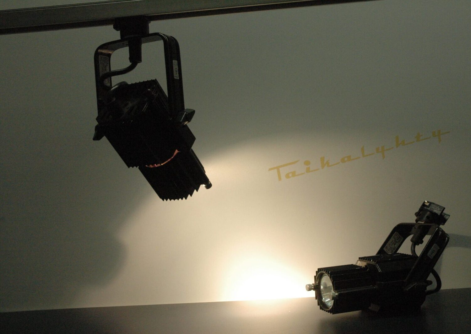 M-Lival CB500 musta kiskospotti 50W (32)