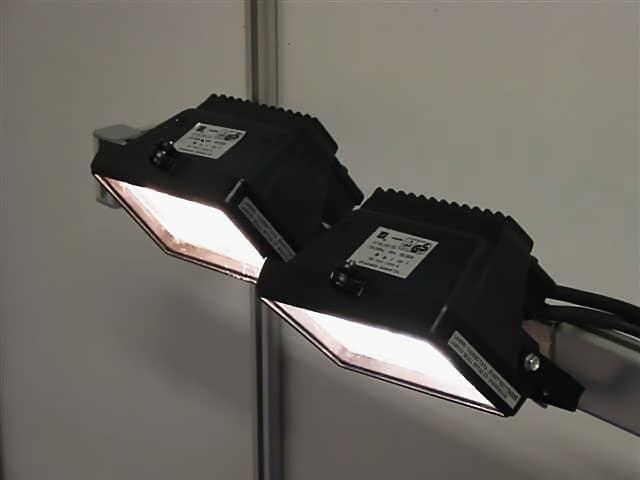 Halogeenivalaisin 150W, musta, sVaV (27)