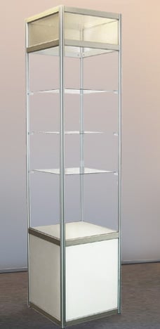 Korkea pystyvitriini